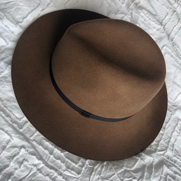 Aritzia Accessories - NWT Aritzia Auxiliary Huette Wool Hat